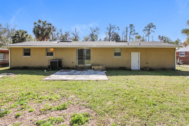 1,600/Mo, 3427 Clyde Dr Jacksonville, FL 32208 Rear View