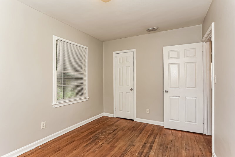 1,085/Mo, 3541 Westwood St Jacksonville, FL 32254 Main Bedroom View 2