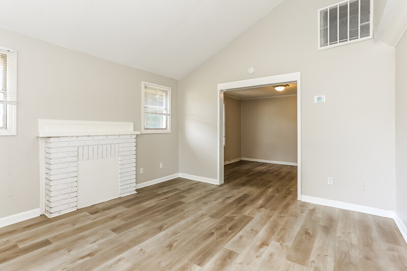1,795/Mo, 3558 Dellwood Ave Jacksonville, FL 32205 Living Room View 2