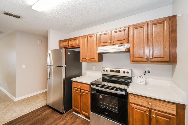 1,530/Mo, 3633 Drew St Jacksonville, FL 32207 Kitchen View 3