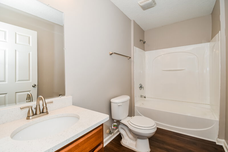 1,530/Mo, 3633 Drew St Jacksonville, FL 32207 Bathroom View