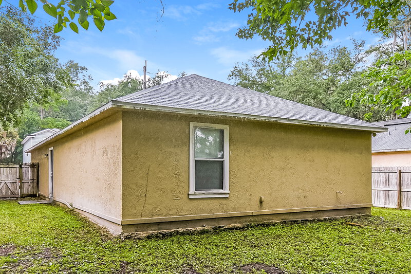 1,530/Mo, 3633 Drew St Jacksonville, FL 32207 Rear View
