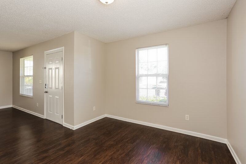 1,400/Mo, 3668 Wood Creek Ln Jacksonville, FL 32206 Dining Room View 2