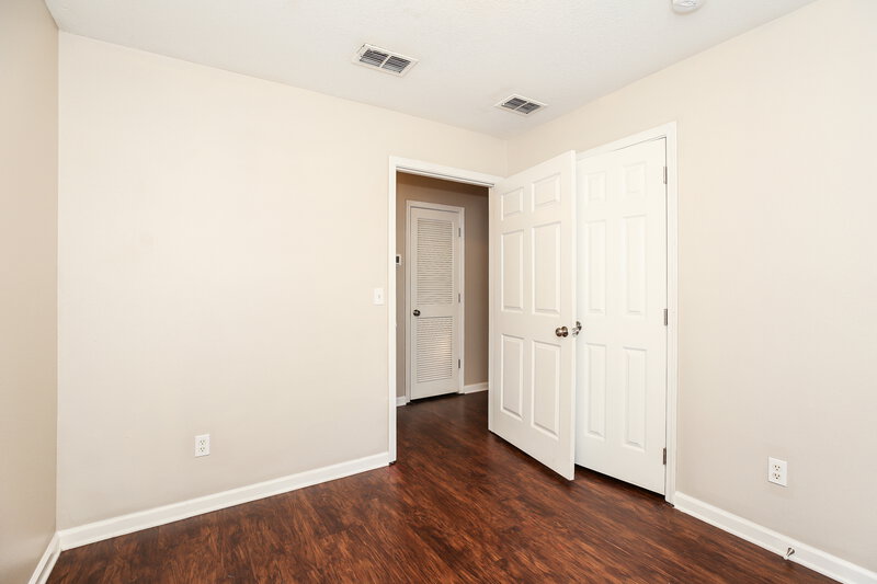 1,395/Mo, 3747 Peachtree St Jacksonville, FL 32206 Bedroom View