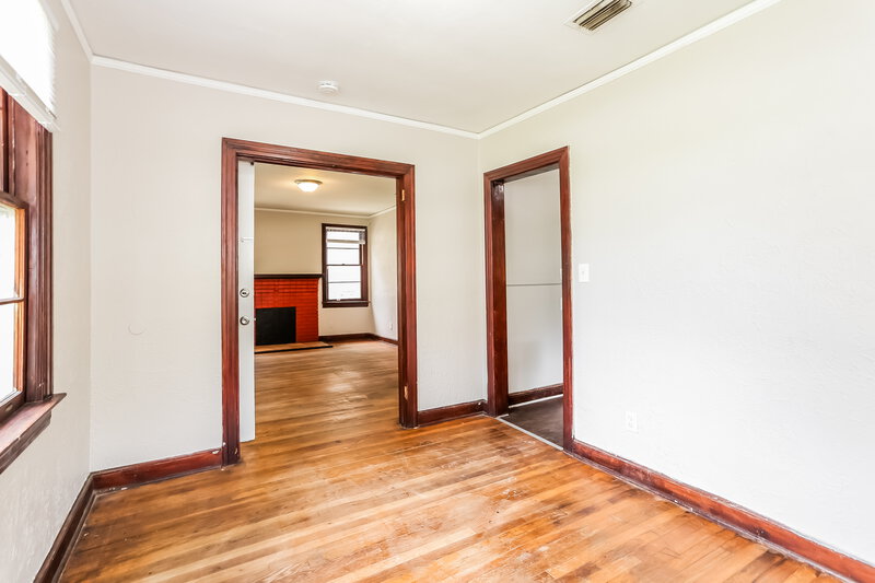 1,055/Mo, 403 W 63rd St Jacksonville, FL 32208 Dining Room View