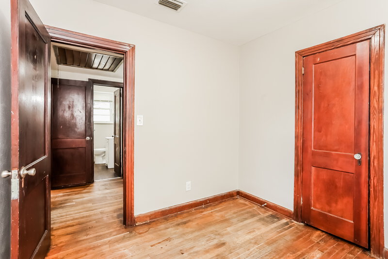 1,055/Mo, 403 W 63rd St Jacksonville, FL 32208 Bedroom View