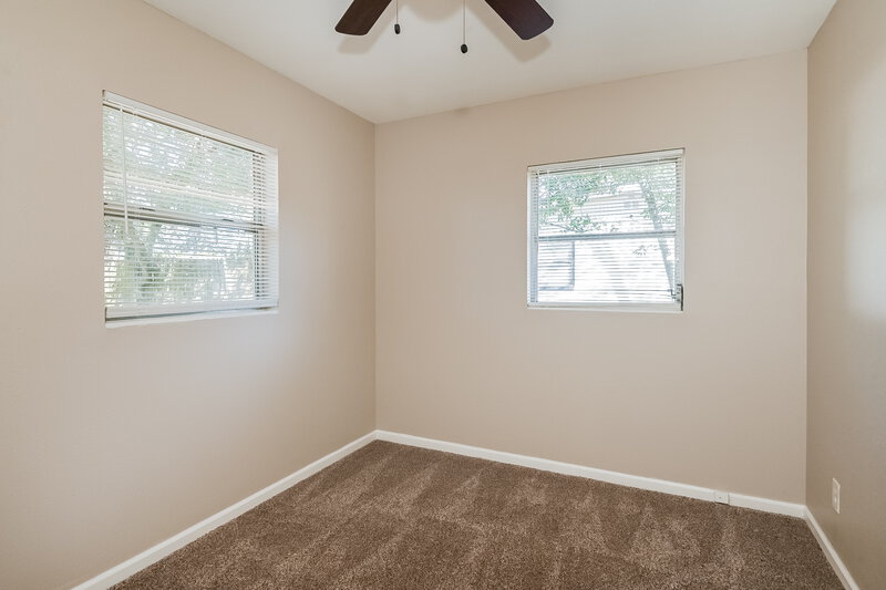 2,120/Mo, 417 Hayton Ave Orange Park, FL 32073 Main Bedroom View