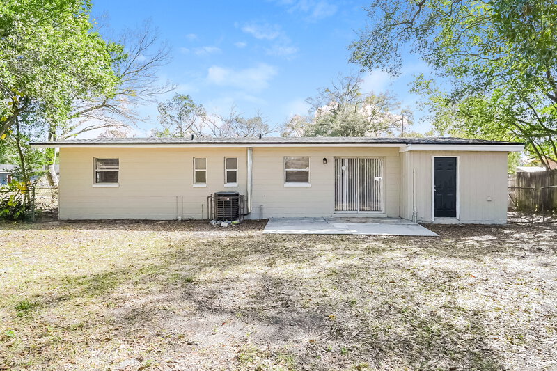2,120/Mo, 417 Hayton Ave Orange Park, FL 32073 Rear View