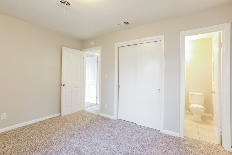 1,695/Mo, 4303 Anvers Blvd Jacksonville, FL 32210 Main Bedroom View