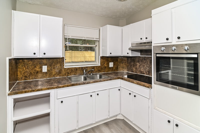1,525/Mo, 4311 Harlow Blvd Jacksonville, FL 32210 Kitchen View 2