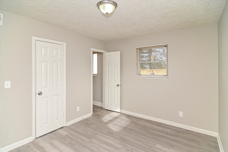 1,525/Mo, 4311 Harlow Blvd Jacksonville, FL 32210 Main Bedroom View 2