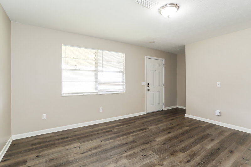 1,745/Mo, 4415 Argentine Dr N Jacksonville, FL 32217 Living Room View