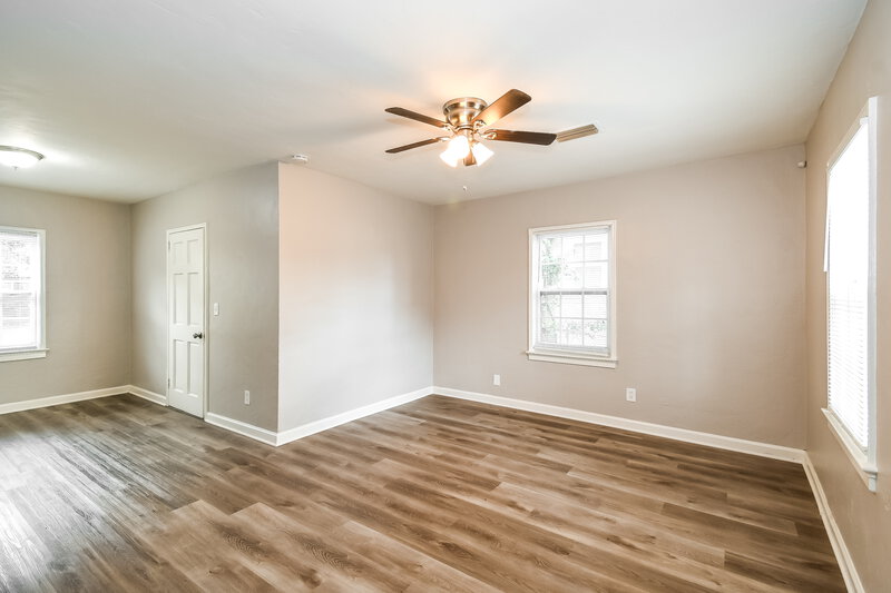 1,300/Mo, 4761 Cambridge Rd Jacksonville, FL 32210 Living Room View