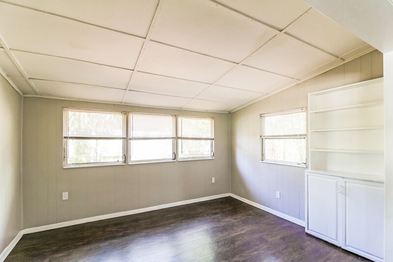 1,340/Mo, 4815 Andromeda Rd Jacksonville, FL 32210 Family Room View