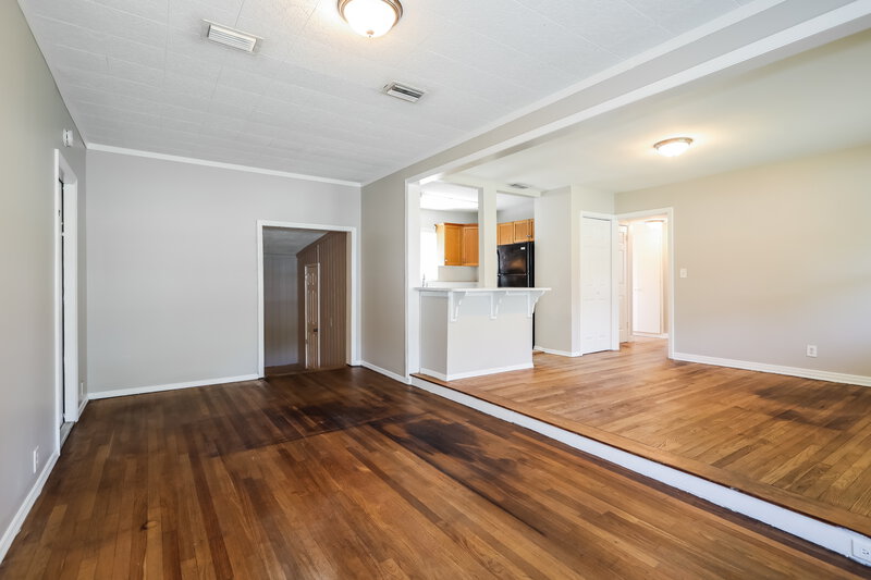 1,610/Mo, 501 Aiken Rd Jacksonville, FL 32216 Living Room View