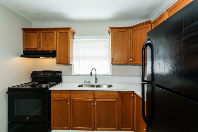 1,610/Mo, 501 Aiken Rd Jacksonville, FL 32216 Kitchen View