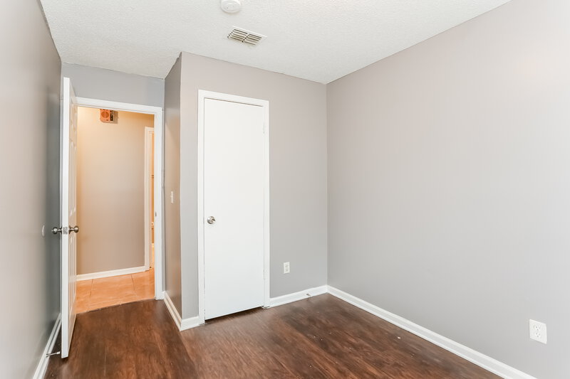 1,370/Mo, 5049 Yearling Ln Jacksonville, FL 32210 Bedroom View 2