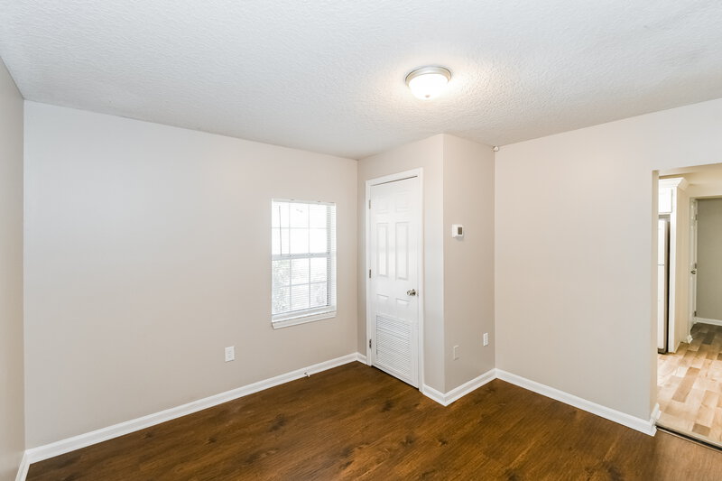 1,415/Mo, 505 E 44th St Jacksonville, FL 32208 Dining Room View