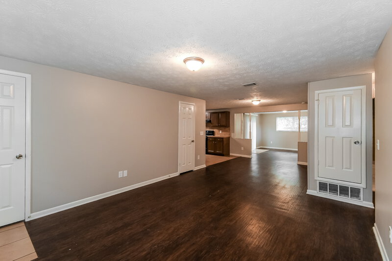 1,585/Mo, 5134 Acoma Ave Jacksonville, FL 32210 Living Room View 2