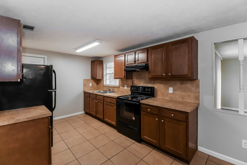 1,585/Mo, 5134 Acoma Ave Jacksonville, FL 32210 Kitchen View 2