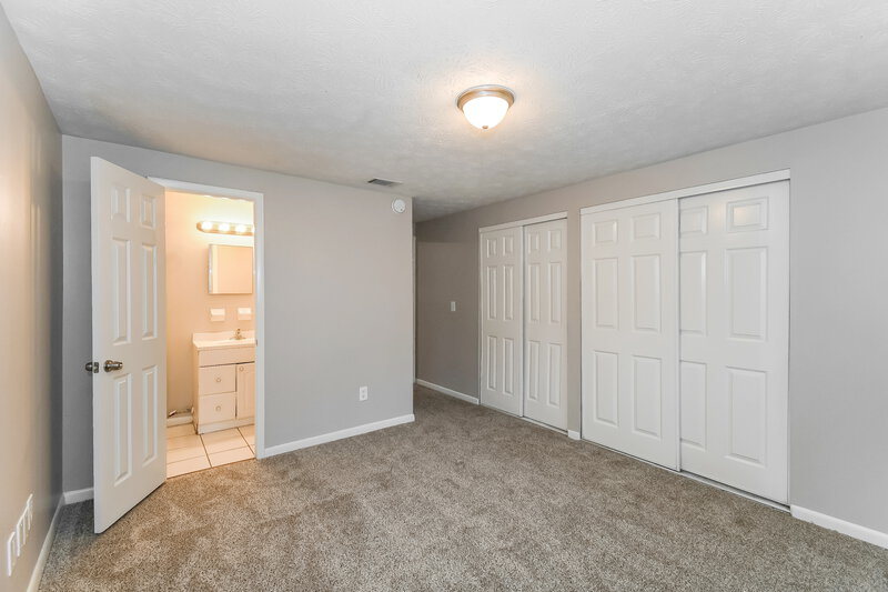 1,585/Mo, 5134 Acoma Ave Jacksonville, FL 32210 Main Bedroom View