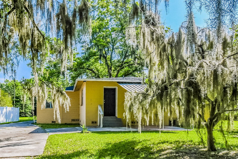 2,150/Mo, 5204 Mays Dr Jacksonville, FL 32209 Rear View 2