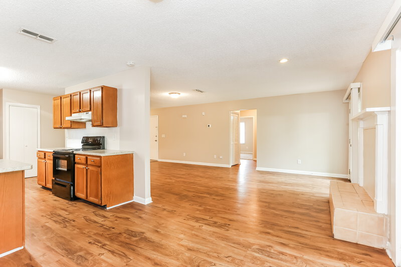 3,150/Mo, 5381 Fremont St Jacksonville, FL 32210 Dining Room View