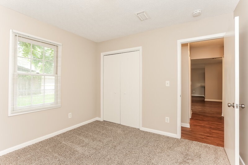 3,150/Mo, 5381 Fremont St Jacksonville, FL 32210 Bedroom View 2