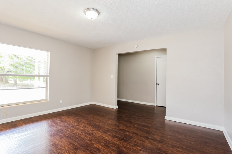 1,725/Mo, 5433 Matanzas Cir Jacksonville, FL 32211 Living Room View