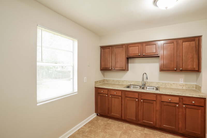 1,385/Mo, 5441 Cardan Rd Jacksonville, FL 32244 Kitchen View 2