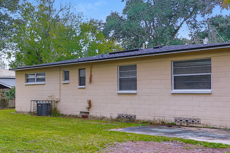 1,385/Mo, 5441 Cardan Rd Jacksonville, FL 32244 Rear View 2