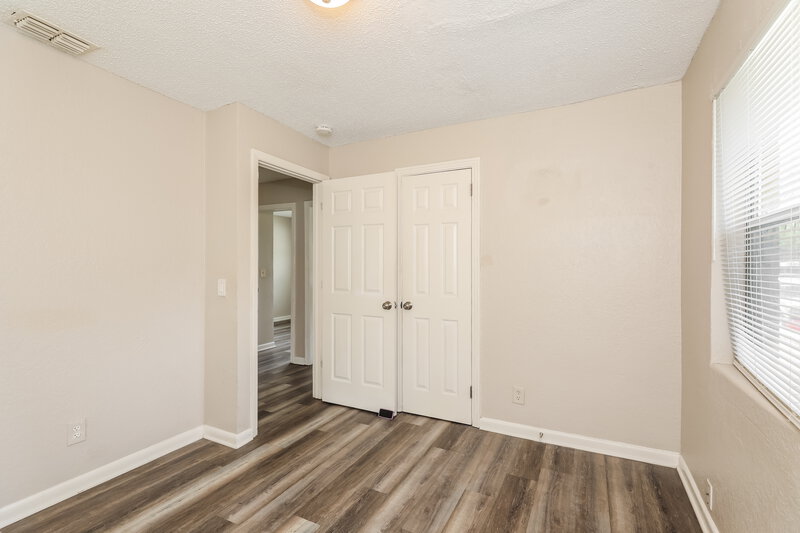 1,220/Mo, 5528 Vernon Rd Jacksonville, FL 32209 Main Bedroom View