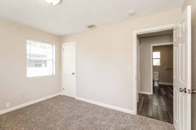 1,220/Mo, 5528 Vernon Rd Jacksonville, FL 32209 Bedroom View 2
