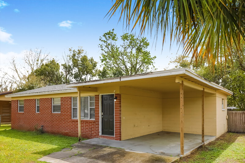 1,980/Mo, 5658 Minocqua St Jacksonville, FL 32210 Front View