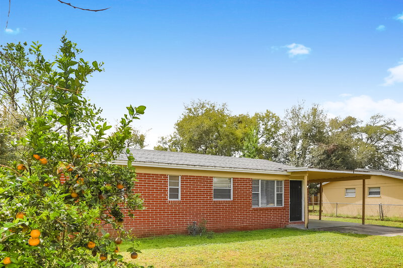 1,980/Mo, 5658 Minocqua St Jacksonville, FL 32210 Front View 2