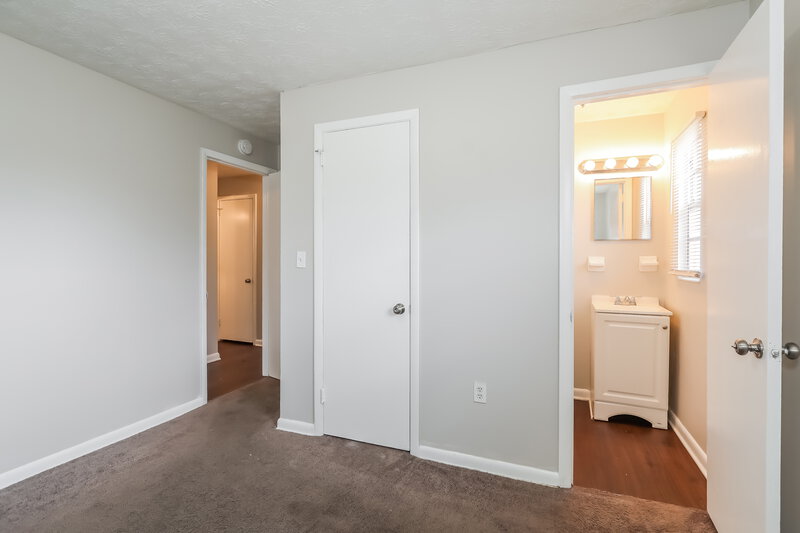 1,980/Mo, 5658 Minocqua St Jacksonville, FL 32210 Main Bedroom View