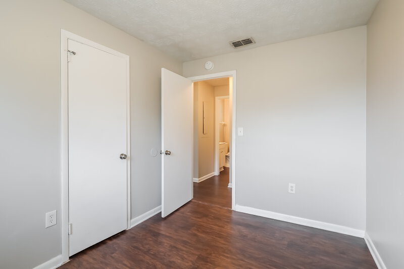 1,980/Mo, 5658 Minocqua St Jacksonville, FL 32210 Bedroom View 2