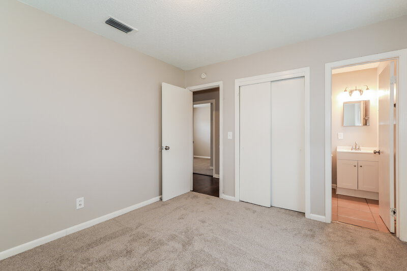 1,695/Mo, 5664 Hillman Dr Jacksonville, FL 32244 Misc View 10