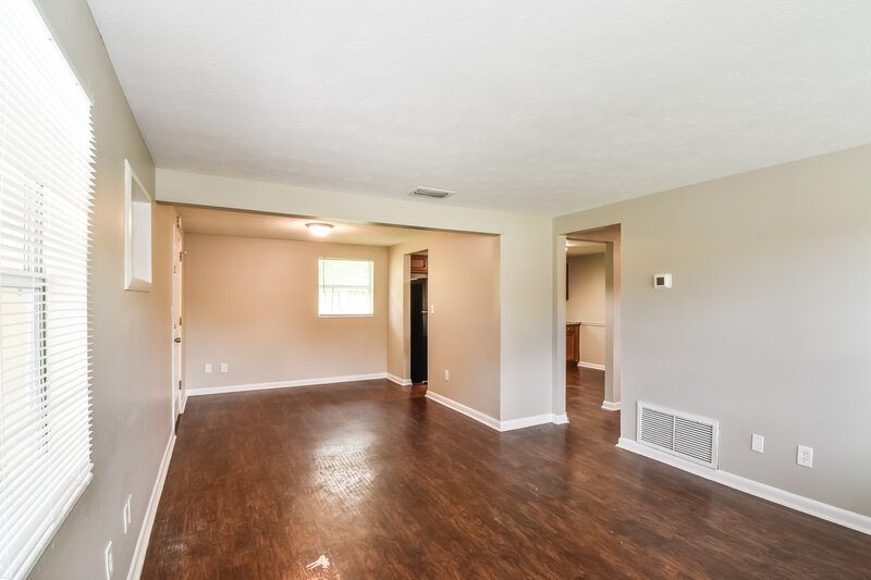 1,940/Mo, 5816 Sonora Dr W Jacksonville, FL 32244 Living Room View