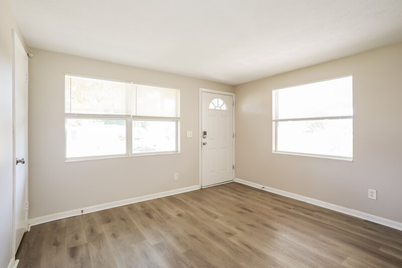 1,450/Mo, 5816 Sonora Dr W Jacksonville, FL 32244 Living Room View 2