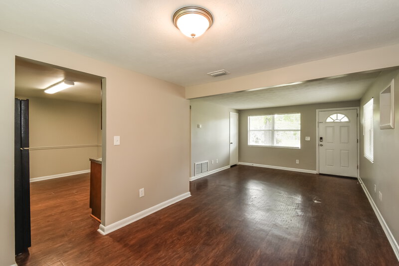 1,940/Mo, 5816 Sonora Dr W Jacksonville, FL 32244 Living Room View 2