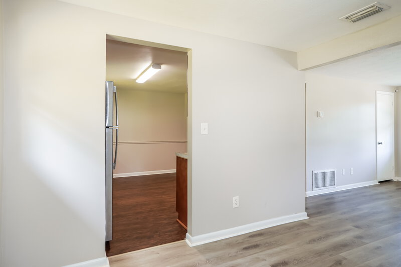 1,450/Mo, 5816 Sonora Dr W Jacksonville, FL 32244 Dining Room View 2