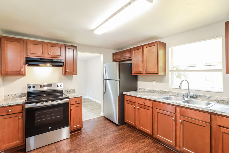 1,450/Mo, 5816 Sonora Dr W Jacksonville, FL 32244 Kitchen View