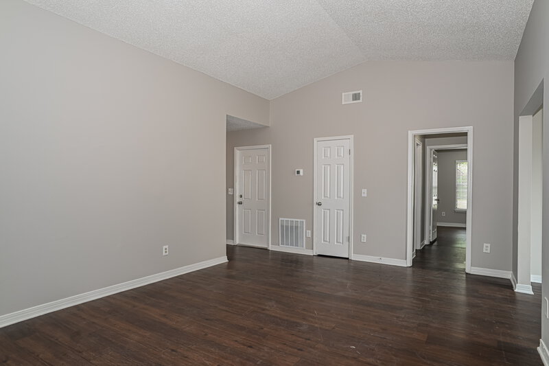 1,695/Mo, 6221 Alfredo Dr W Jacksonville, FL 32244 Living Room View 3