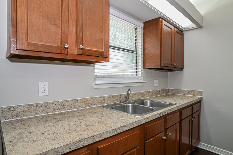 1,695/Mo, 6221 Alfredo Dr W Jacksonville, FL 32244 Kitchen View