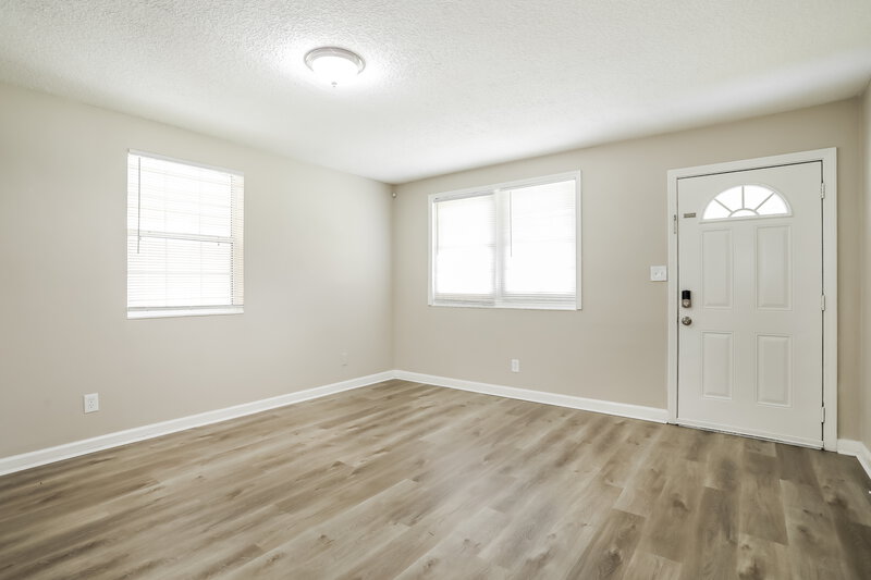 2,130/Mo, 6227 Pine Summit Dr Jacksonville, FL 32211 Living Room View