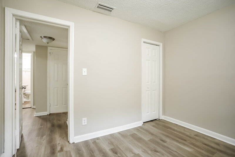 2,130/Mo, 6227 Pine Summit Dr Jacksonville, FL 32211 Bedroom View