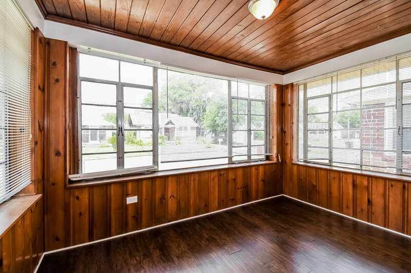 1,170/Mo, 6403 Kathryn Dr Jacksonville, FL 32208 Foyer View