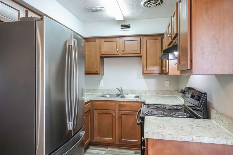 2,200/Mo, 6511 Burgundy Rd S Jacksonville, FL 32210 Kitchen View