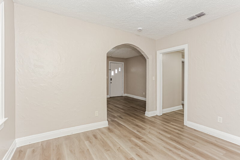 1,235/Mo, 6514 N Pearl St Jacksonville, FL 32208 Dining Room View 2